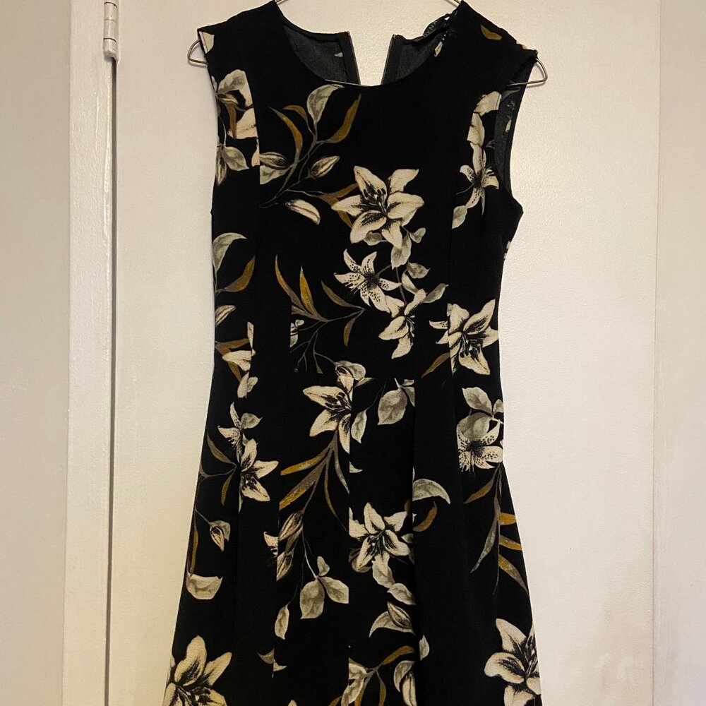 Dynamite floral dress - S